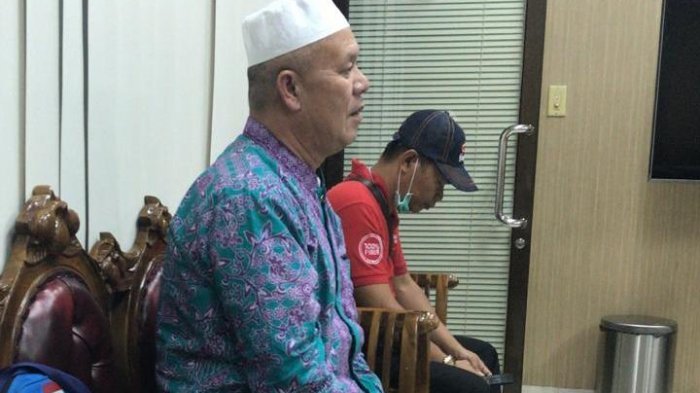 Mantan Kepala BRI Ditangkap Jaksa Saat Turun dari Pesawat Sepulang Haji