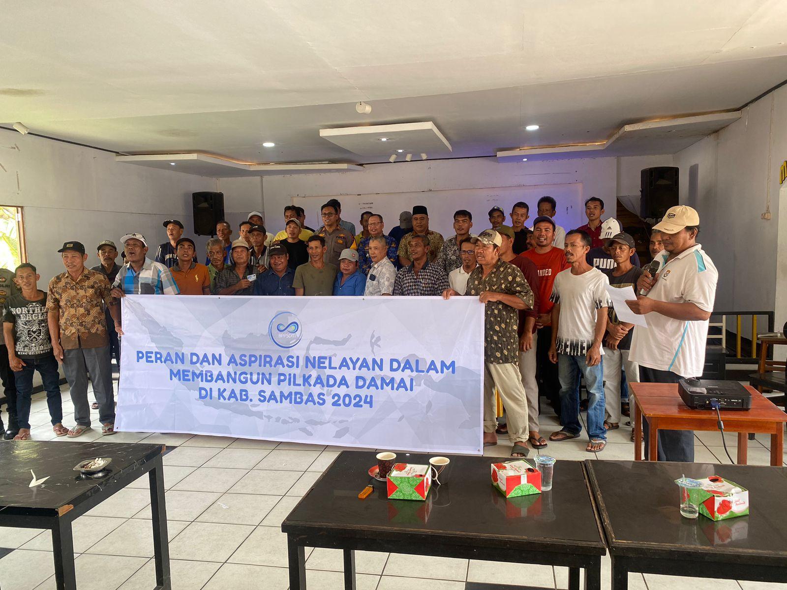 Kapolsek Jawai Bersama Nelayan Sambas Bergandeng Tangan Menuju Pilkada Damai di Kabupaten Sambas