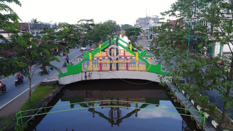 Sisipkan Kearifan Lokal, Inilah Keindahan Jembatan-jembatan Yang Ada di Pontianak - jembatan-sungai-jawi_20171006_220635.jpg
