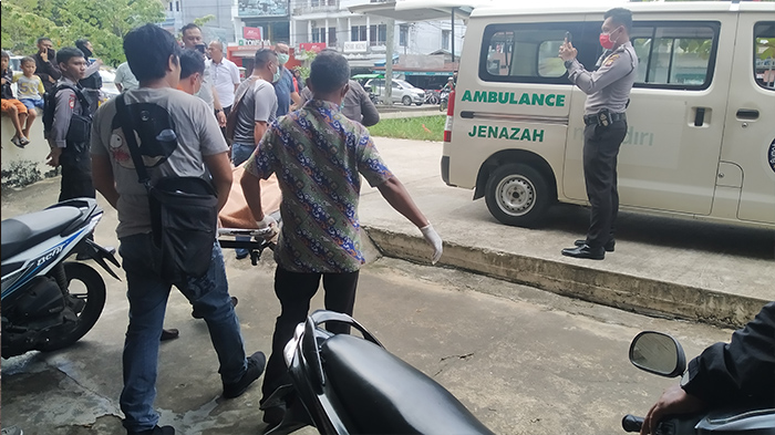 jenazah-abun-72-yang-ditemukan-di-salah-satu-kamar-kos.jpg