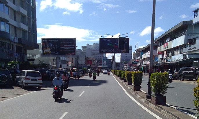 Tanpa Macet, Arus Lalu Lintas Jalan Gajah Mada Pontianak Selatan Lancar