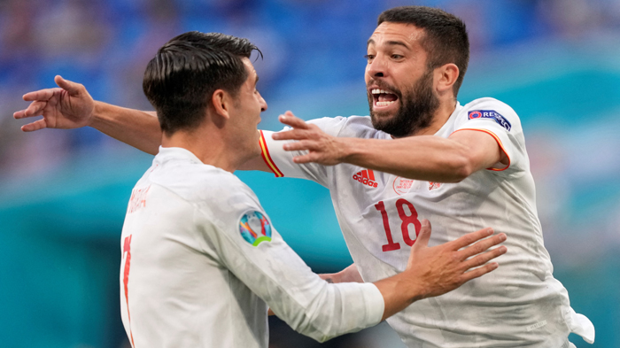 jordi-alba-kanan-di-euro-swiss-vs-spanyol.jpg