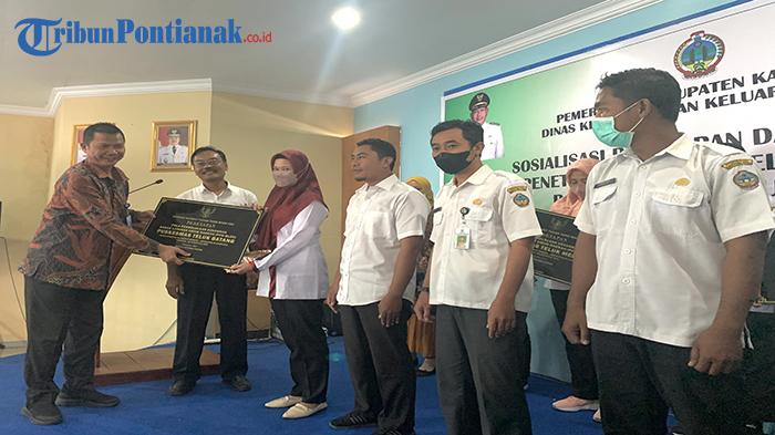 Sepuluh Puskesmas di Kayong Utara Ditetapkan PPK BLUD Diharapkan Tingkatkan Mutu Pelayanan