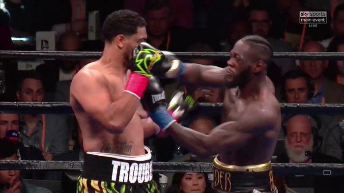 juara-dunia-tinju-kelas-berat-wbc-deontay-wilder.jpg