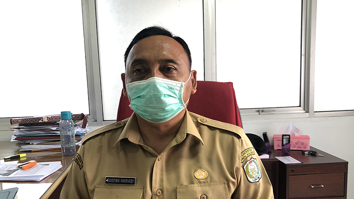 kadisdik-kalbar-sugeng-saat-ditemu-di-ruang-kerjanya-senin-25-januari-2021.jpg