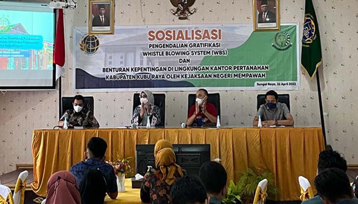 kantor-pertanahan-atrbpn-kabupaten-kubu-raya-menggelar-sosialisasi-pengendalian-gratifikasi-6.jpg