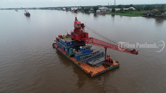 FOTO: Kapal Tongkang Yang Yang 1538 Berasal dari Guangzhou - kapal-tongkang-yang-yang-1538-yang-berasal-dari-guangzhou-4.jpg