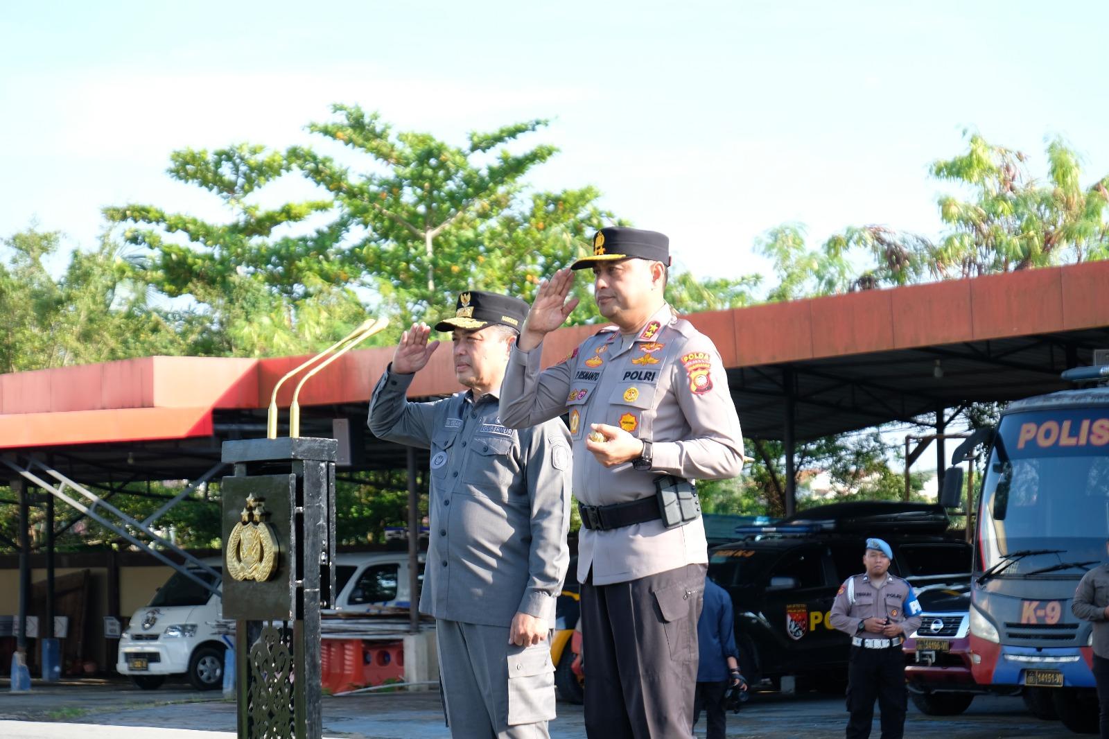 kapolda-gub-pimpin-apel.jpg