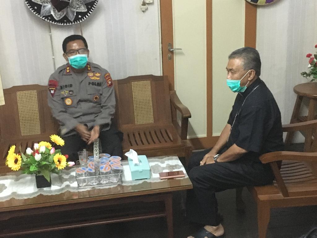 Kapolda Temui Keuskupan Agung Pontianak, Minta Turut Sampaikan Kebijakan Pemerintah Terkait Covid-19