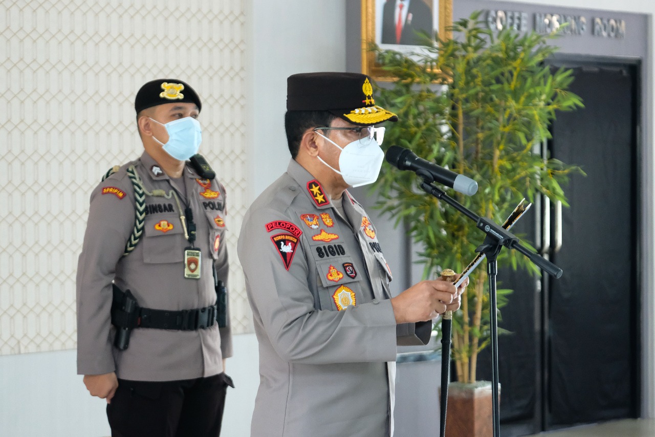 Pimpin Upacara Pelantikan Dir Samapta & Sertijab Karumkit Bhayangkara, Berikut Arahan Kapolda Kalbar