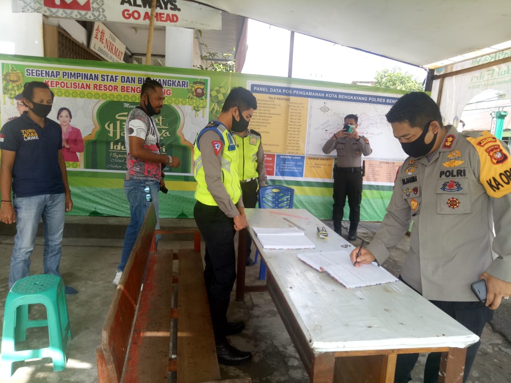 kapolres-bengkayang-pos-pengamanan-ops-ketupat-kapuas-2020.jpg