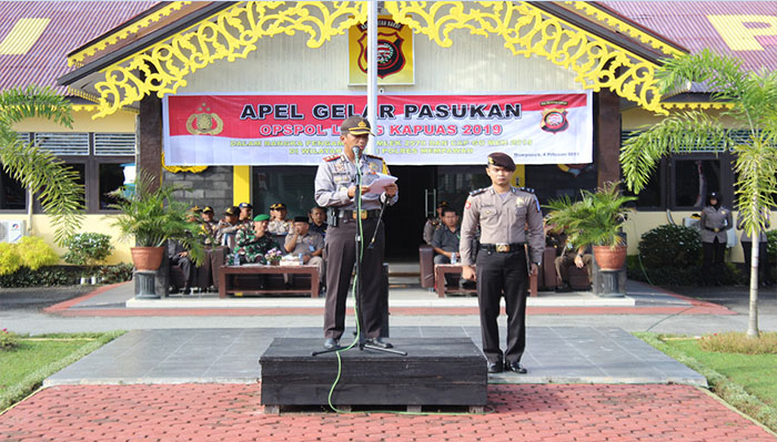 kapolres-mempawah-akbp-didik-dwi-santoso-saat-memberikan-arahan-senin-422019.jpg