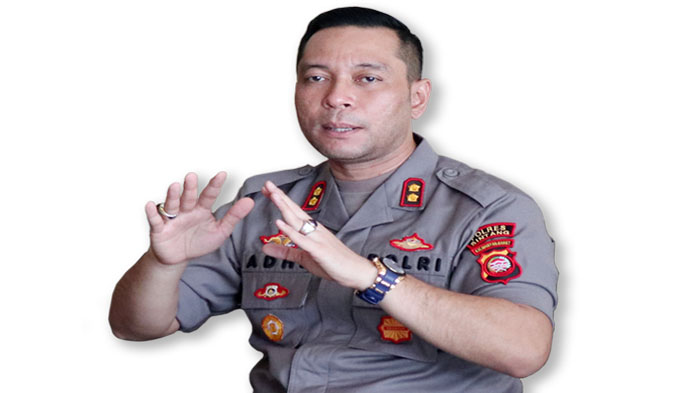 kapolres-sintang-akbp-adhe-hariadi-1.jpg