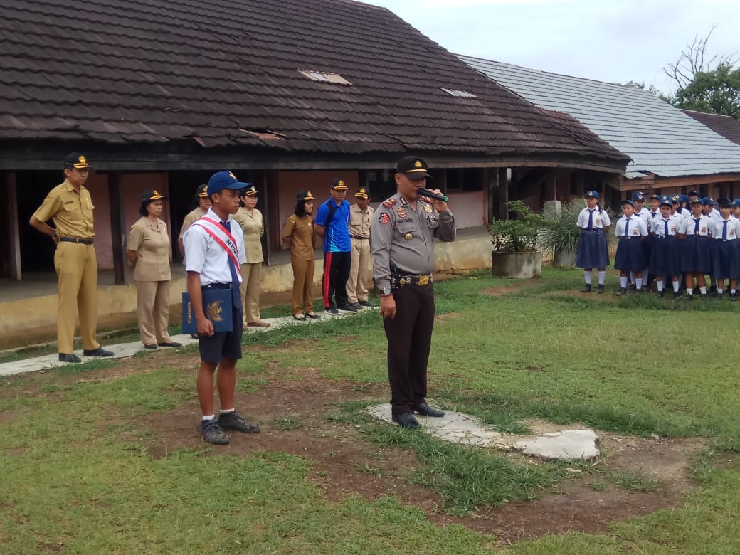 Kapolsek Kuala Behe Jadi Irup di SMPN 1, Ini Yang Disampaikan
