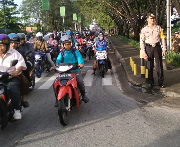 Kapolsek Pontianak Timur Pimpin Strong Point Pagi