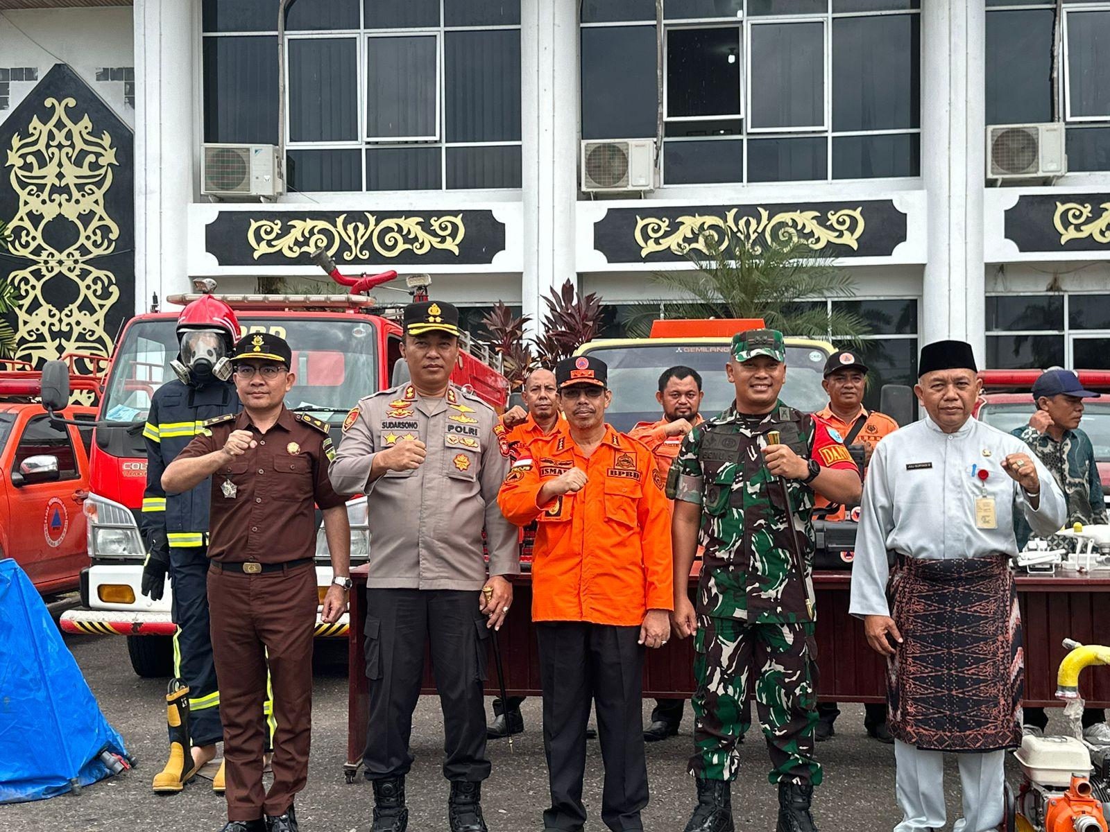 Pj Sekda Mempawah Ditugaskan Sebagai Komandan Satgas Bencana Penanganan Karhutla