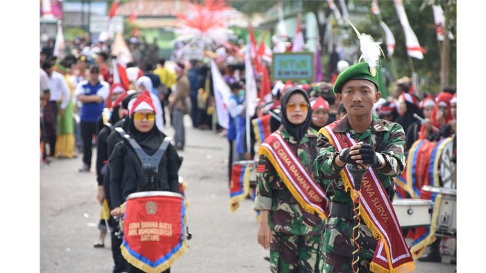 3325 Peserta Ramaikan Karnaval Jalan Kaki di Sintang