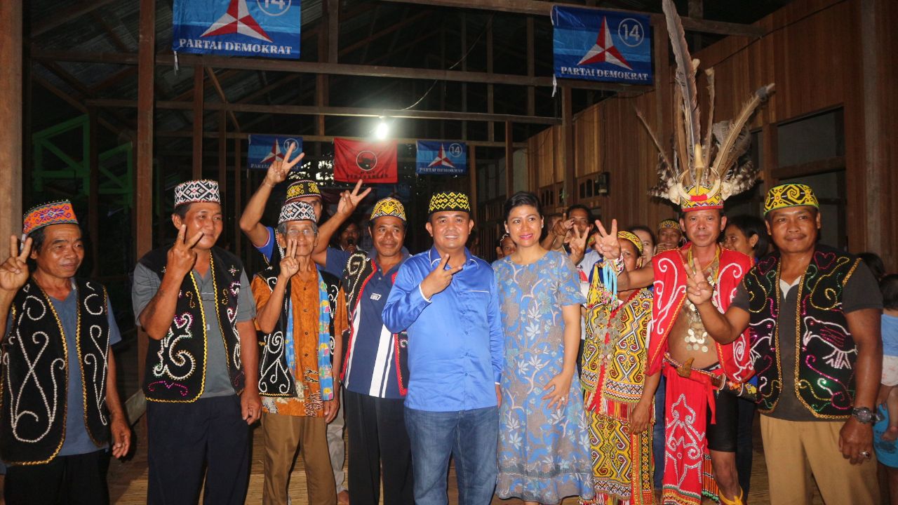 Masyarakat Adat Putussibau Utara, Deklarasikan Dukungan Pada Paslon Karol-Gidot untuk Pimpin Kalbar