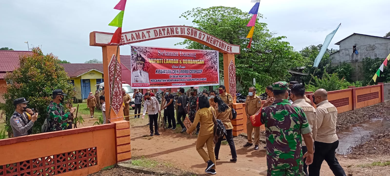 Bupati Landak Buka Kegiatan Deklarasi ODF di Mempawah Hulu, Berikut Pesan Karolin Margret Natasa