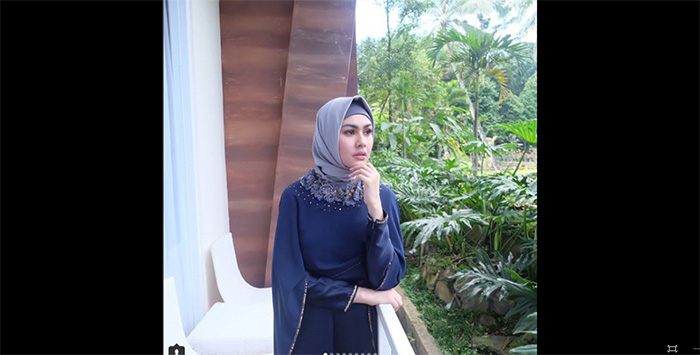 Merinding! Putuskan Berhijab, Artis Cantik Ini Tuai Pujian Netizen