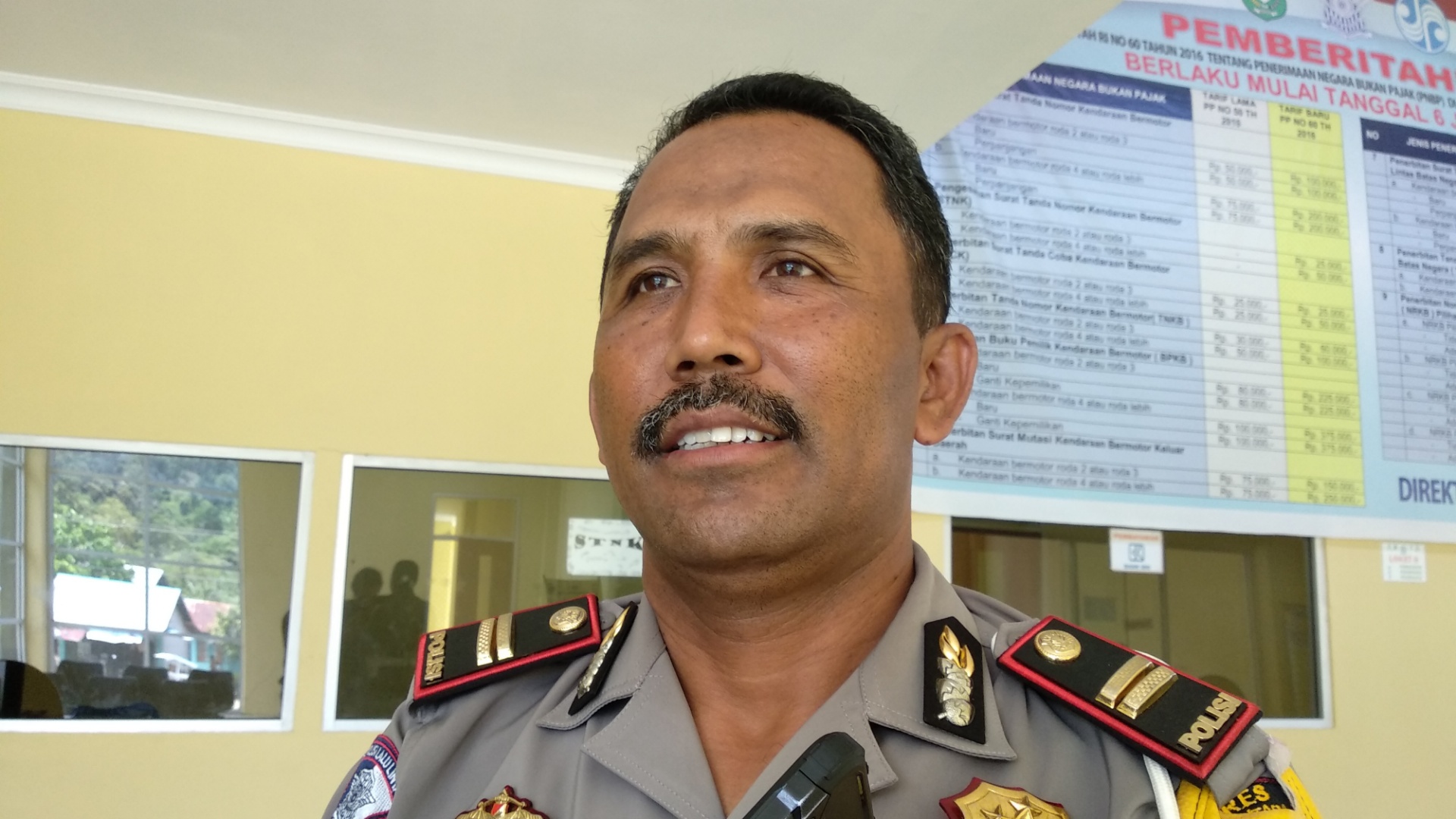 kasat-lantas-polres-kayong-utara-iptu-sulardi_20181004_075832.jpg