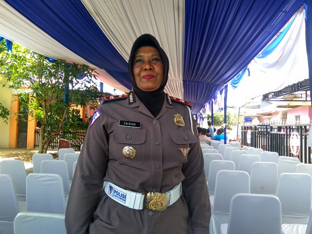 kasatlantas-polresta-pontianak-kompol-syarifah-salbiah_20170925_155439.jpg