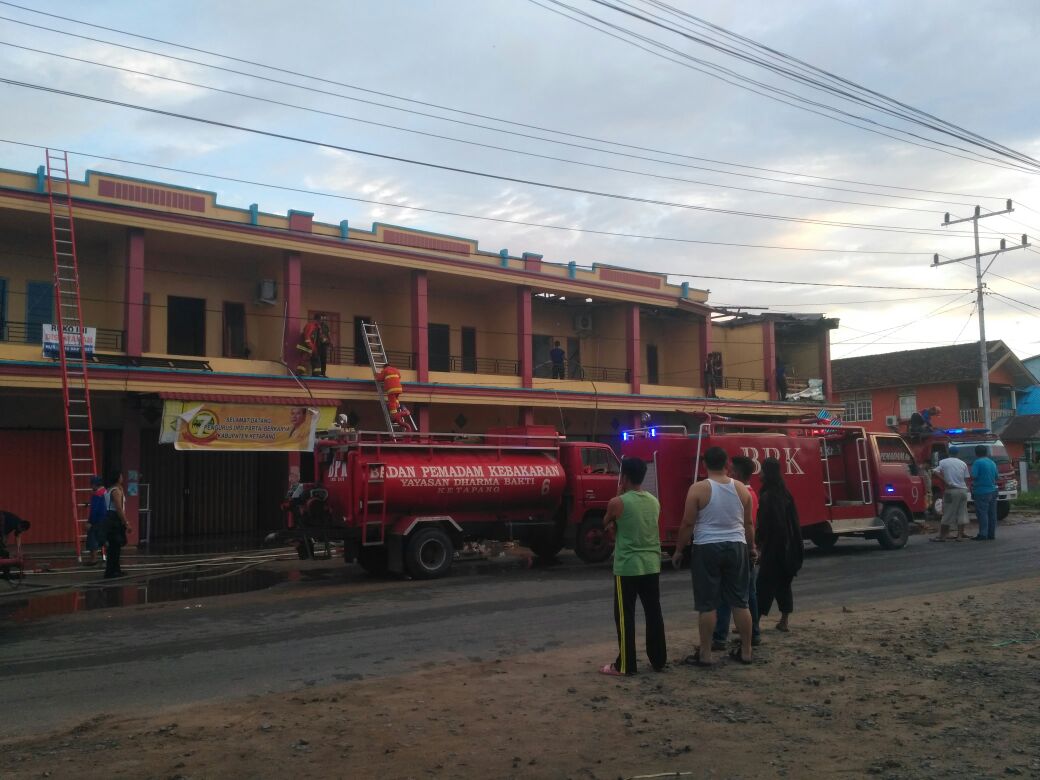 Candra Imbau Masyarakat Waspada Terjadinya Konsleting Listrik Ketika Cuaca Hujan