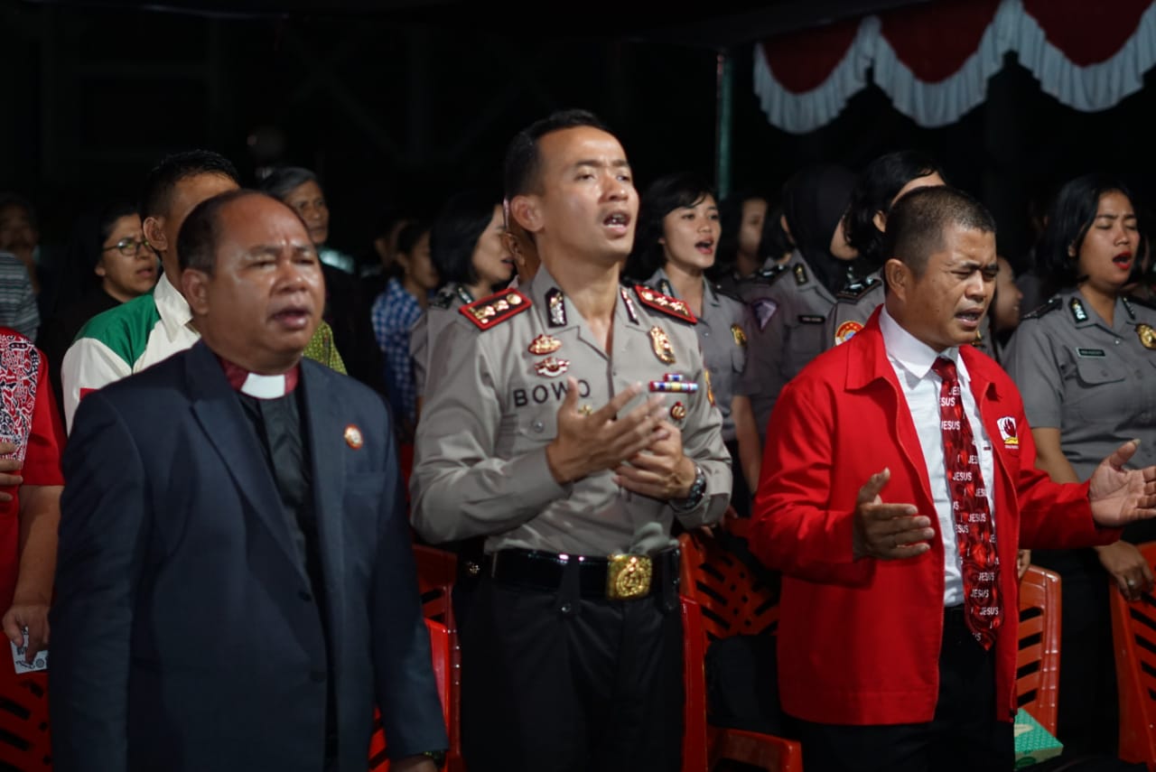 kegiatan-kkr-di-halaman-kantor-bupati-landak-pada-kamis-2832019.jpg