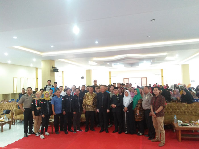 Dewan Eksekutif Mahasiswa IAIN Pontianak Gelar Seminar Kepemudaan