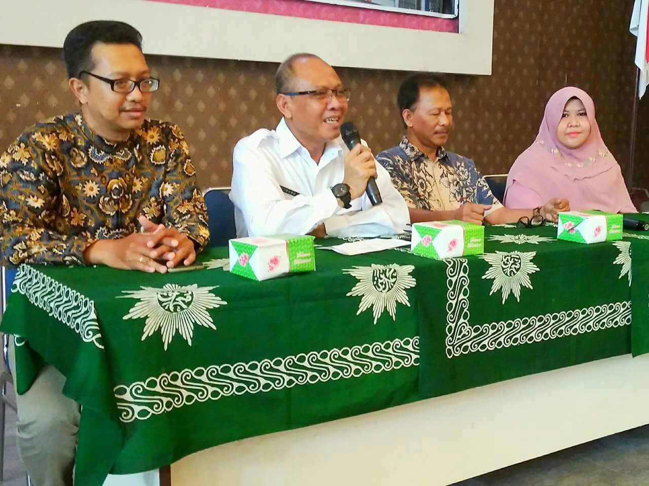 kepala-bkkbn-kalbar-kusmana_20180225_142114.jpg