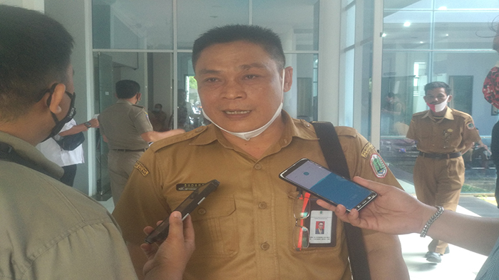 kepala-dinas-kepemudaan-olahraga-dan-pariwisata-kabupaten-kapuas-hulu-sudarso-124.jpg