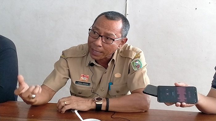 kepala-dinas-kesehatan-kabupaten-sanggau-dr-jones-siagian-crf.jpg