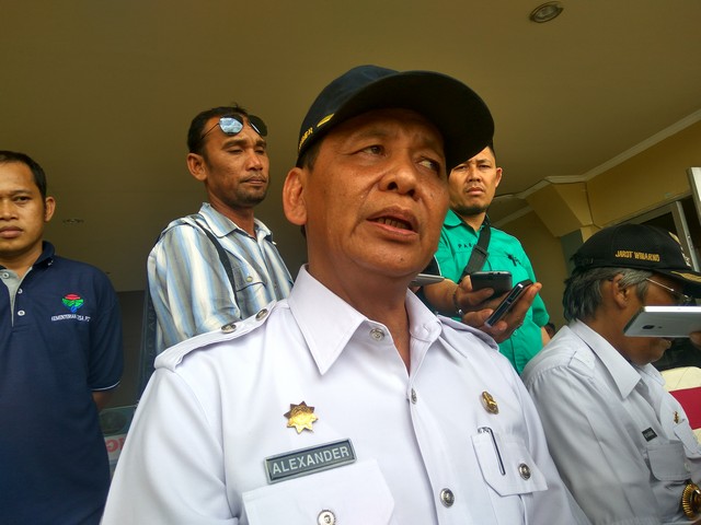 kepala-dpmpd-kalbar-yoseph-alexander_20171220_192508.jpg