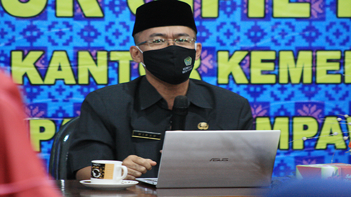 kepala-kantor-kementerian-agama-kabupaten-mempawah-mirad-ii.jpg
