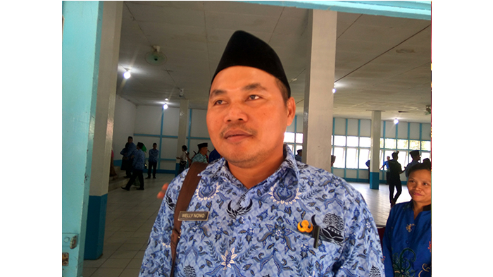 kepala-sekolah-sdn-10-suwak-medang-kecamatan-ketungau-hulu-welly-nono.jpg