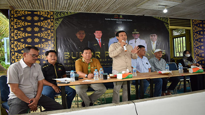 ketua-dprd-kabupaten-sambash-abu-sdfsd.jpg