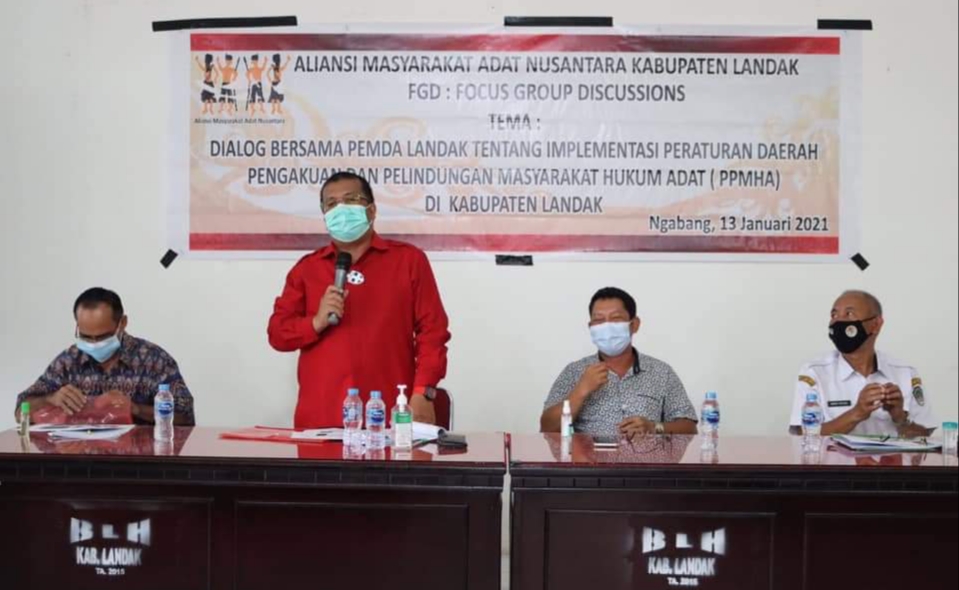 ketua-dprd-landak-heri-saman-233223.jpg