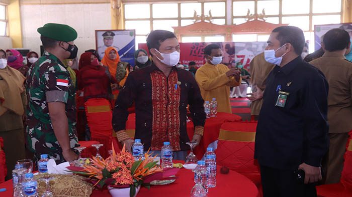 ketua-dprd-saat-menghadiri-peringatan-sdfs-fds.jpg