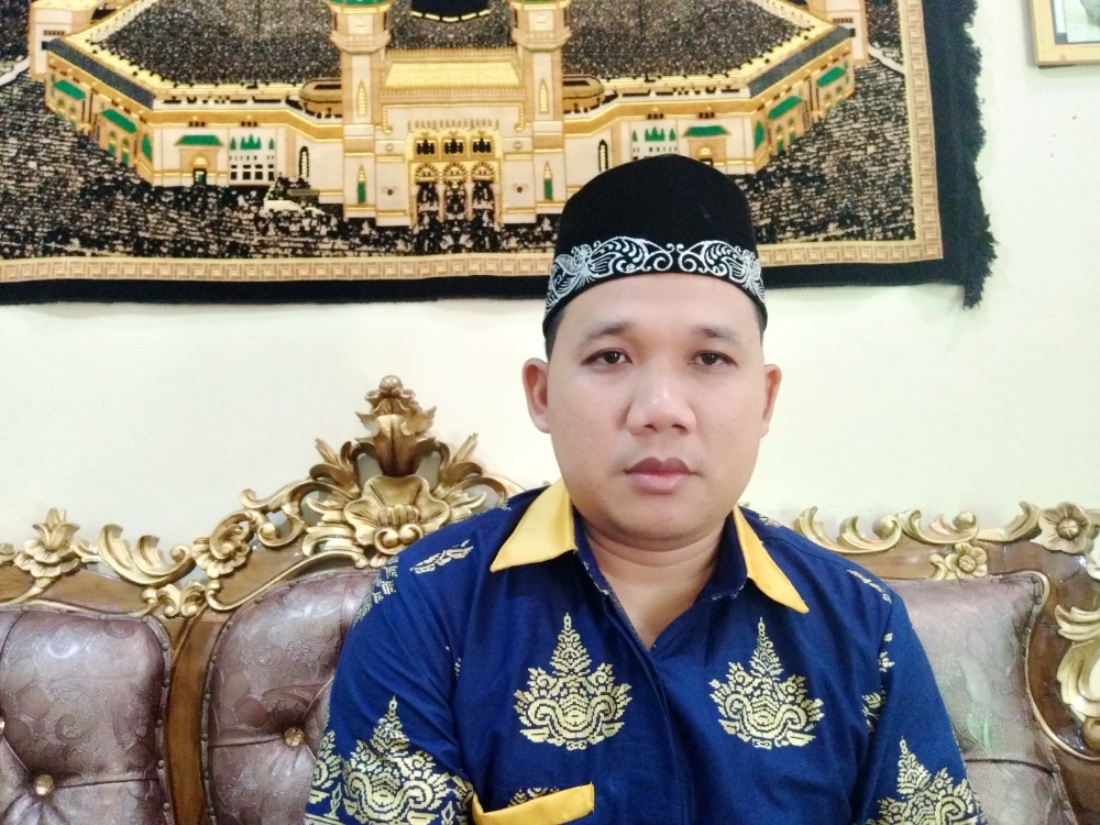 ketua-komisi-a-dprd-sanggau-eko-sutrisno_20180410_131121.jpg