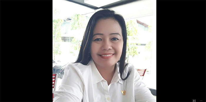 ketua-komisi-informasi-kalbar-rospita-vici-paulyn_20171129_163951.jpg