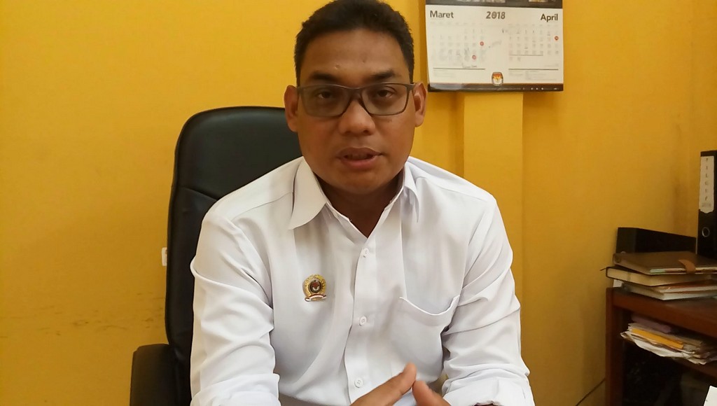 ketua-kpu-kabupaten-mempawah-kusnandi_20180424_160340.jpg