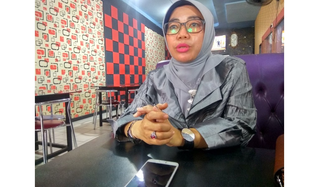 ketua-kpu-kabupaten-sintang-hazizah-2.jpg