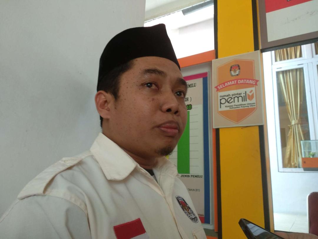 ketua-kpu-kayong-utara-rudi-handoko_20180826_191931.jpg