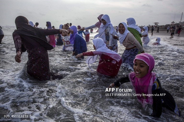 Bacaan Doa Mandi Keramas atau Mandi Wajib Jelang Ramadhan untuk Bersuci dari Hadast