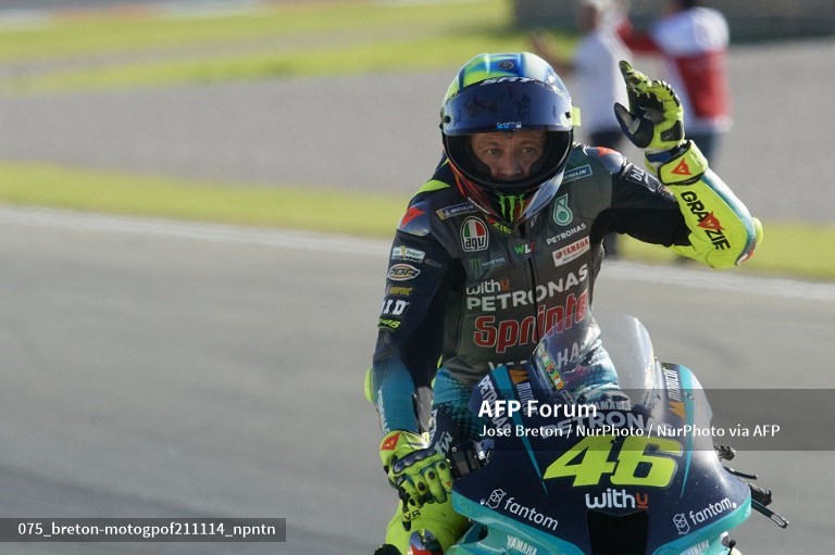 kiprah-valentino-rossi-di-dunia-motogp-rival-muncul-silih-berganti-dari-mengasapi-hingga-diasapi.jpg