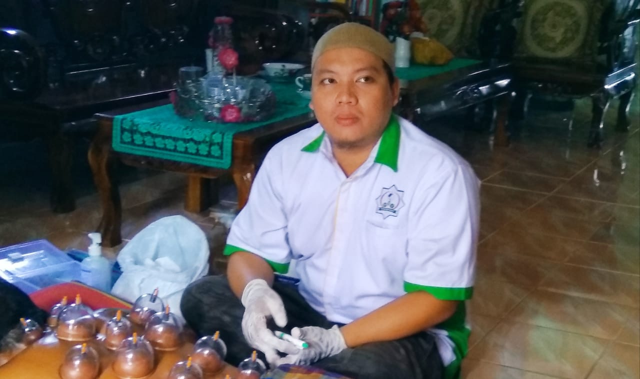 kisah-rana-nugraha-praktisi-bekam-pontianak.jpg