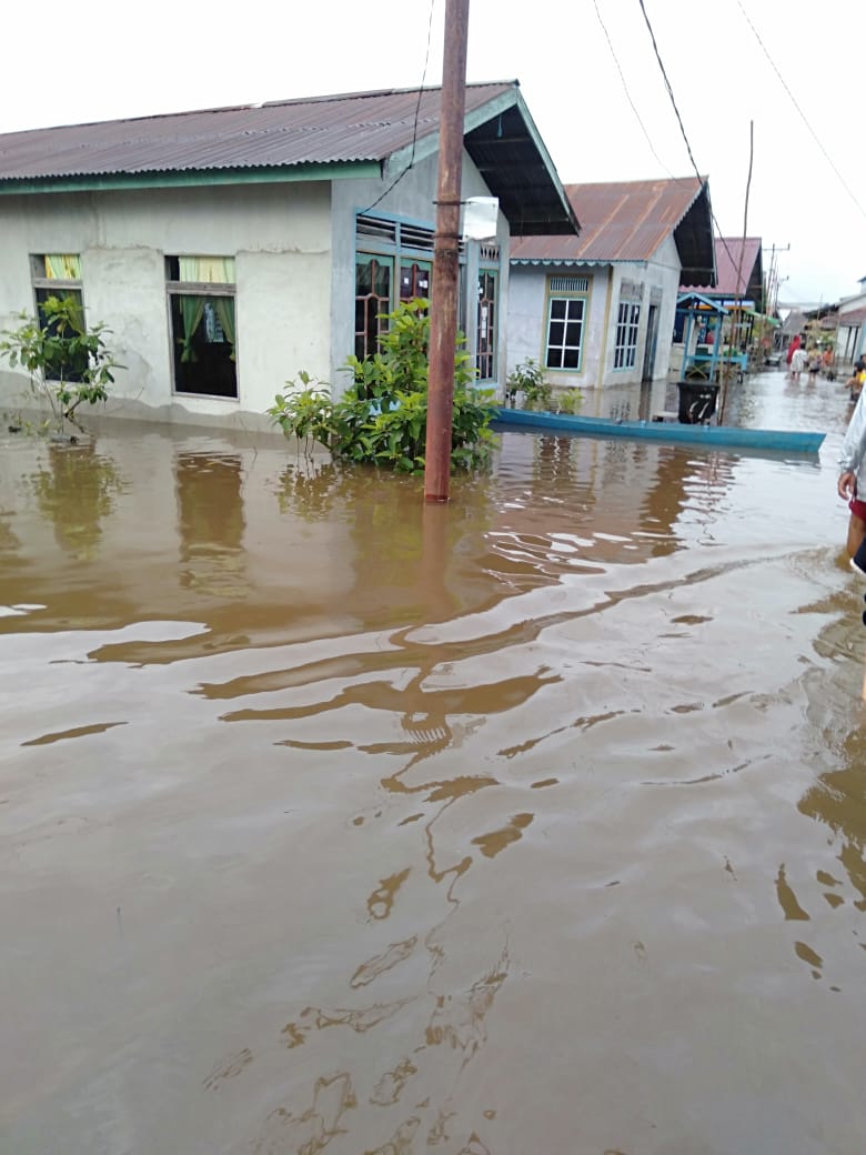 kondisi-air-di-kapuas-hulu.jpg