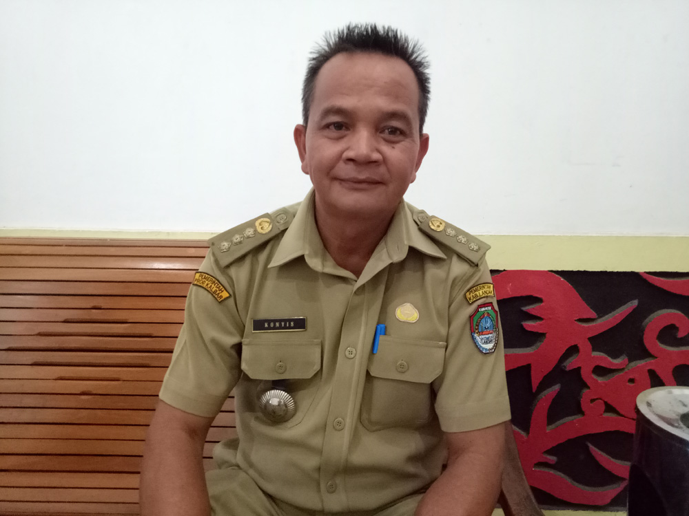 BREAKING NEWS: Maling Rusak Kunci Pintu Kantor Camat Menyuke Hulu