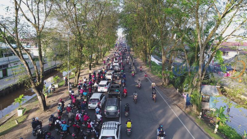 Kondisi Lalu Lintas di Jembatan Kapuas I Pukul 06.30 WIB - lalu-lintas-jembatan-kapuas-i_20170314_090405.jpg