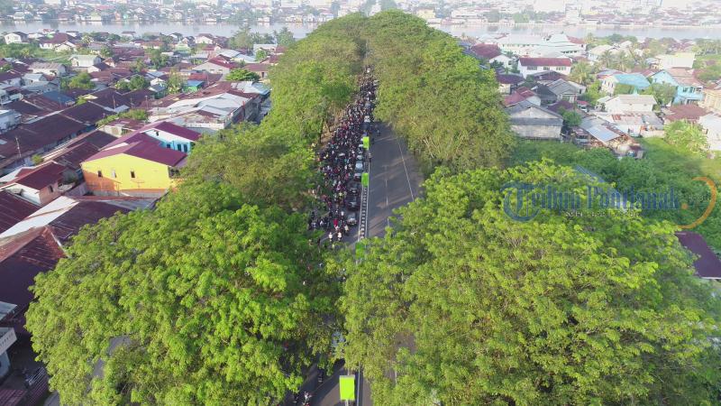 Kondisi Lalu Lintas di Jembatan Kapuas I Pukul 06.30 WIB - lalu-lintas-jembatan-kapuas-i_20170314_090514.jpg